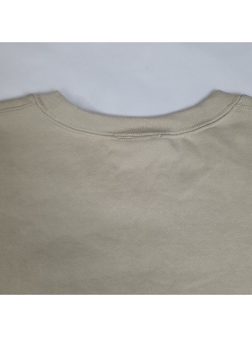Hockey Beige Crewneck Sweatshirt with Red Car Graphic Small - Picture 9 of 10